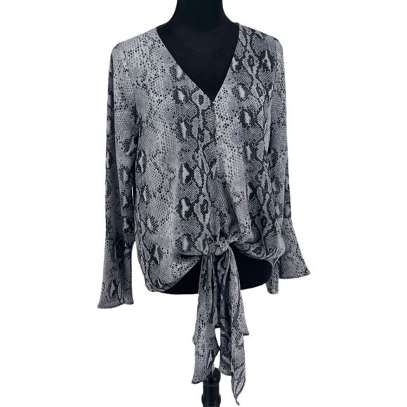New Entro | Women’s Snake Print Bell Sleeve Top Small - Picture 1 of 12